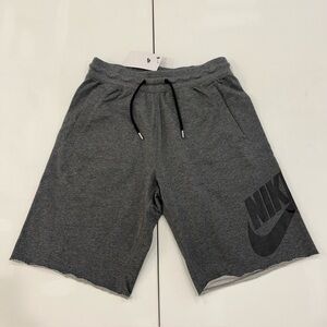 Nike Sweat Shorts Loose Fit At Knee Gray Black Cut Hem Men’s Size Small NWT